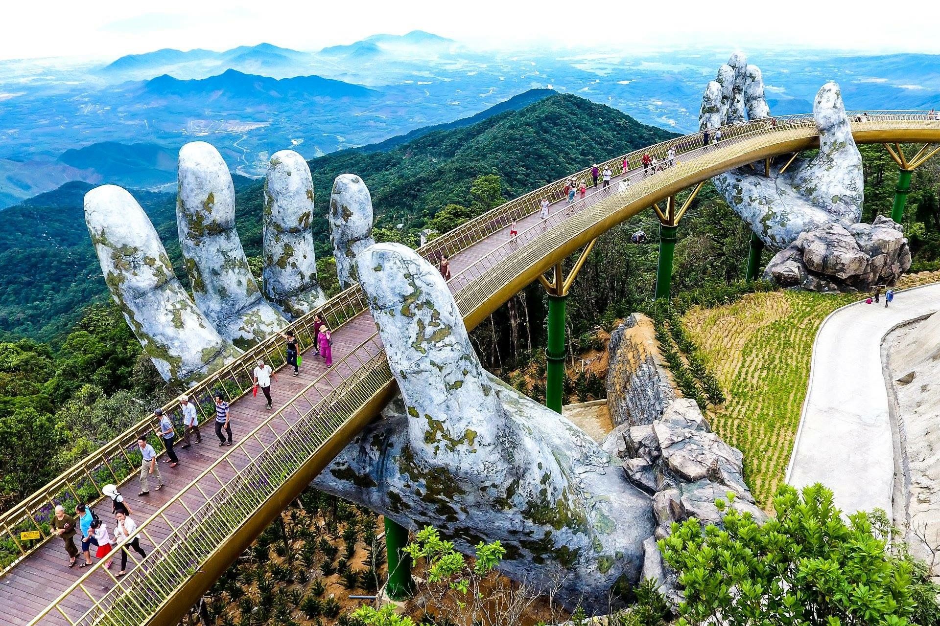 The Quintessence of Vietnam 4 Days 3 Nights (S.I.C)